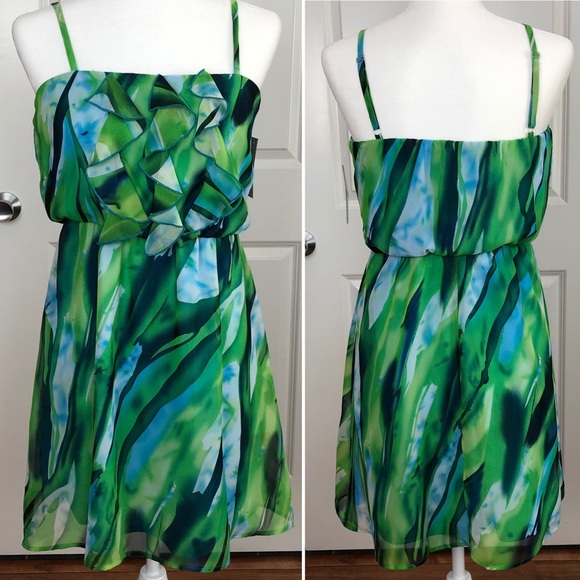 Iz Byer Dresses & Skirts - iZ Byer | NEW Blouson Flirty Dress M